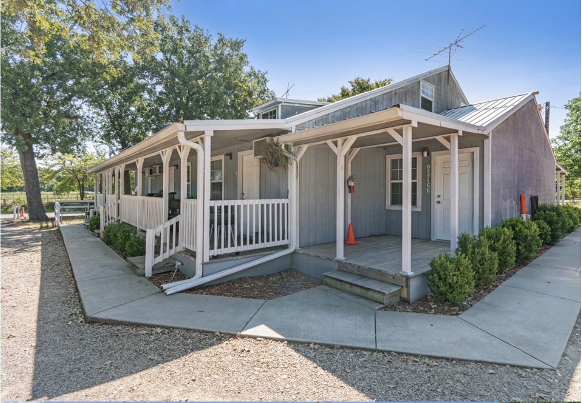 720 Pritchett Lane - 1